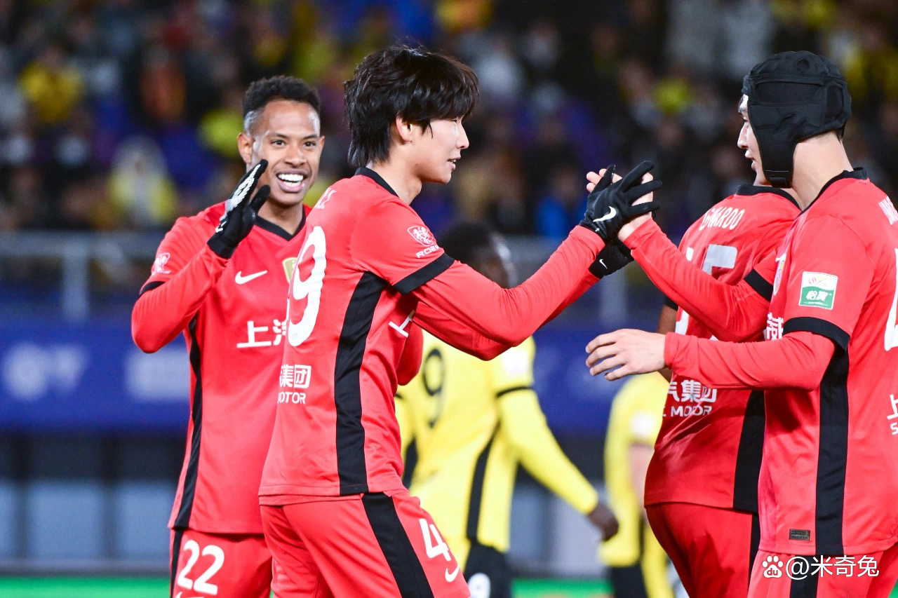 集结日上海海港备战英超,伤情更新细节曝光,底气十足,高层口径保持一致(七武海为什么被取消了) 集结日上海海港备战英超,伤情更新细节曝光,底气十足,高层口径保持一致(七武海为什么被取消了)